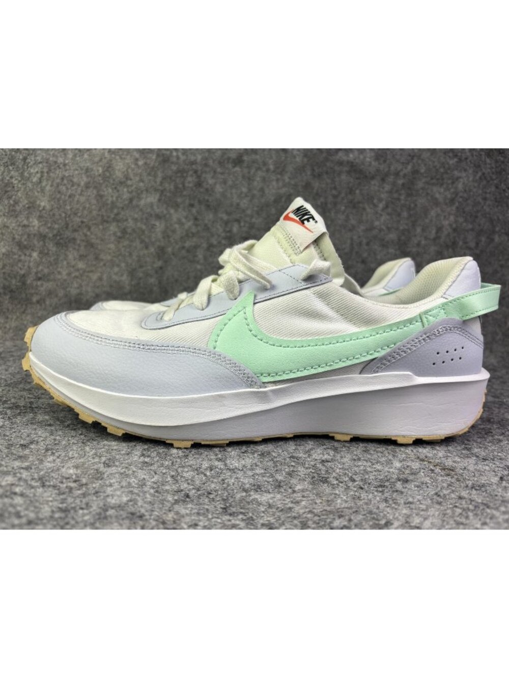 Nike Waffle Debut Shoes Mens Size 11.5 White Mint Green Low Top Running Sneakers
